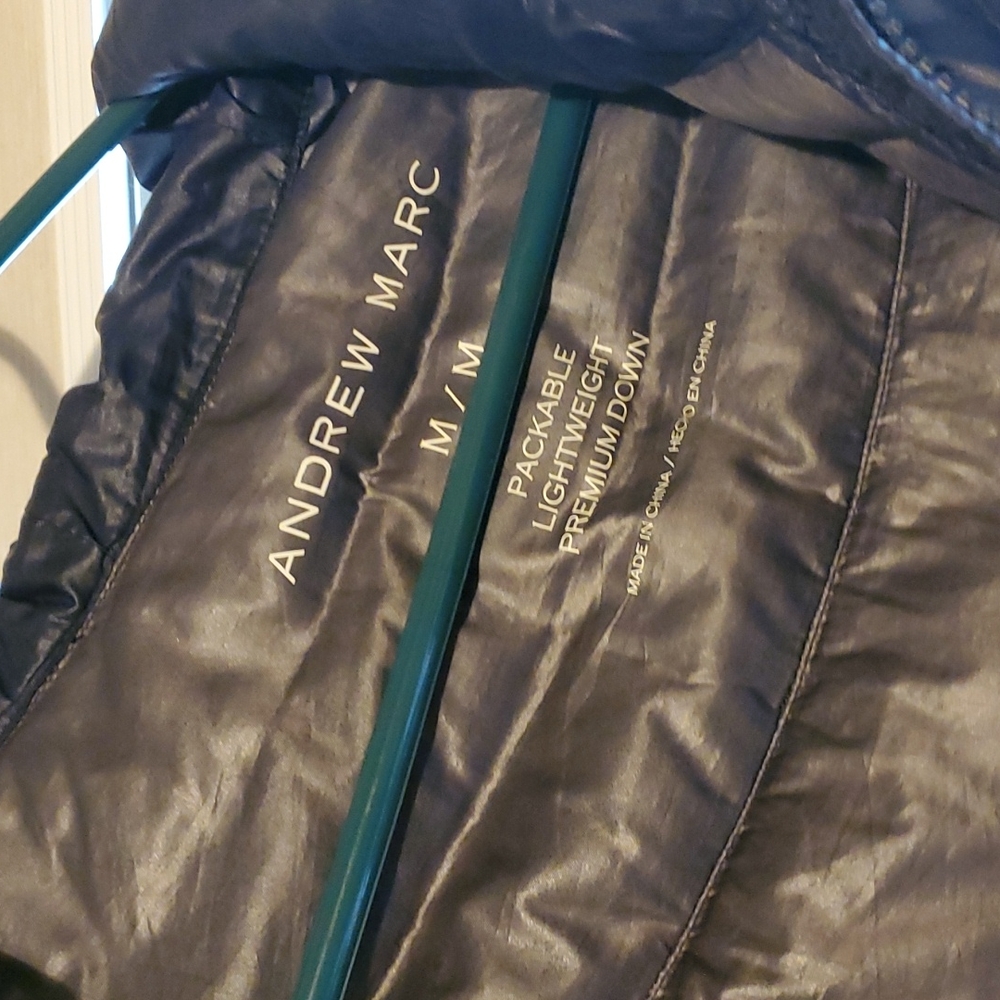 Light Weight Packable Premium Down Jacket - image 3